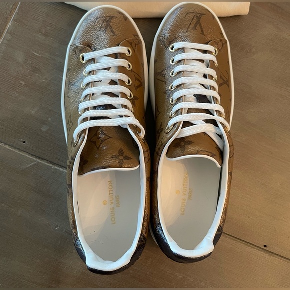 Louis Vuitton Monogram Reverse Canvas Sneakers - Picture 3 of 8